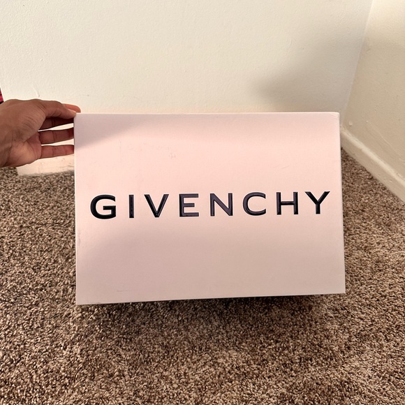 Empty Givenchy shoe box - Picture 5 of 5